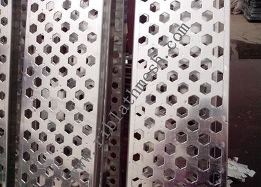 Hexagonal Perforated Metal Mesh 0.3-10mm Thickness Perforated Aluminium Sheet