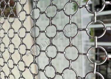 SS304 Decorative Ring Metal Wire Mesh For Partition Wall Fabrication
